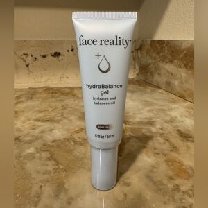 face reality: hydrabalance gel 1.7 oz- BNWT